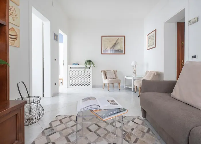 Ca Del Mar Venice Luxury Apartments